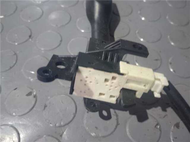 Foto 3ª: Mando Multifuncion Toyota Prius HÍBRIDO BASIS [HÍBRIDO 57 KW ( 1.5 LTR. - 57 CAT)] [1NZ-FXE]
