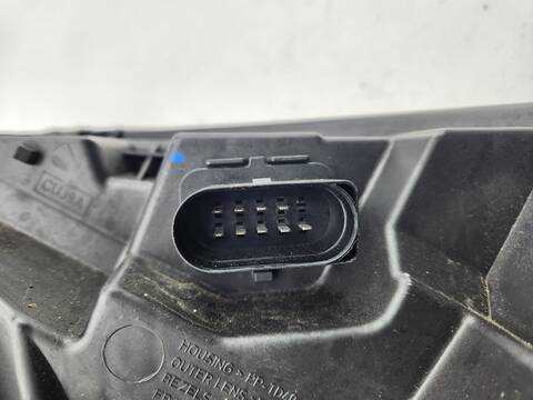 Foto 2ª: Faro Derecho Ford Transit 330 L2 TOURNEO TITANIUM HYBRID 184CV 136KW [BCFC] (2020)