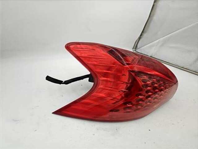 Foto 2ª: Piloto Trasero Izquierdo Peugeot 3008 1.6 PREMIUM [1.6 LTR. - 80 KW HDI FAP CAT (9HZ - DV6TED4)] [9HZ / DV6TED4]