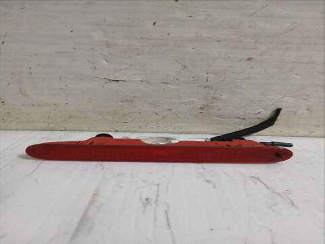 Foto 1ª: Piloto Trasero Central Peugeot Rifter 1.5 BLUEHDI 100 102CV [YHT (DV5RCF) YHY (DV5RD)] (2018)