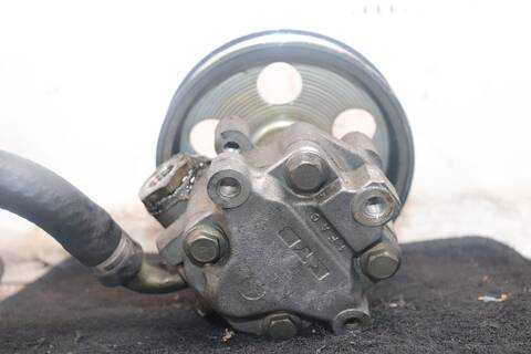 Foto 3ª: Bomba de Direccion Audi A4 2.0 FSI 150CV 110KW (2002)