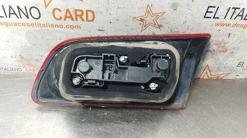 Foto 2ª: Piloto Trasero Izquierdo Fiat Croma 2.4 20V MULTIJET EMOTION 200CV 147KW [939A3000] (2006)