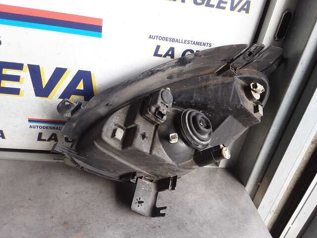 Foto 3ª: Faro Derecho Citroen Xsara 2.0 HDI PICASSO [RHY] (2003)