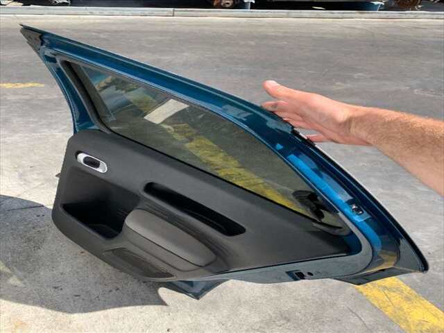 Foto 2ª: Puerta Trasera Derecha Citroen C4 1.2 PURETECH 110CV [HN01] (2018)