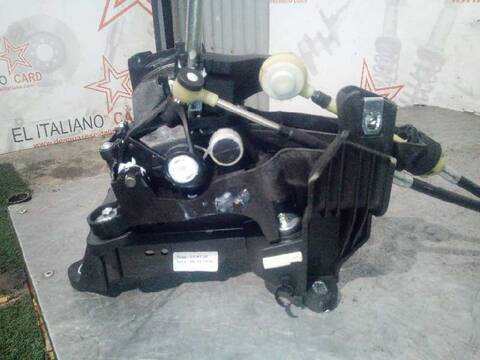 Foto 2ª: Palanca de Cambio Ford Focus TITANIUM 125CV 92KW [M1DD] (2015)