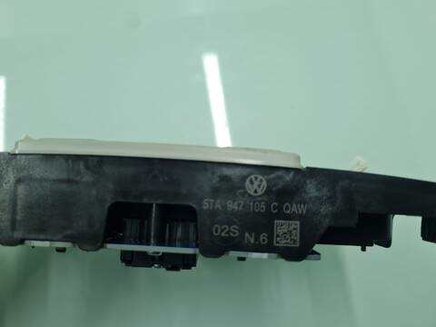 Foto 2ª: Luz Interior Volkswagen Touran ADVANCE BMT 150CV 110KW [DTSB] (2021)