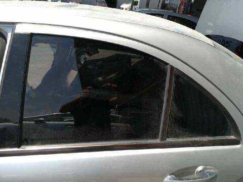 Foto 1ª: Puerta Trasera Izquierda Mercedes Clase C 160 270 CDI 203.016) BERLINA 170CV 125KW [612962] (2001)