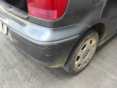 Foto 2ª: Paragolpes Trasero Volkswagen Polo AMF BERLINA (2000)