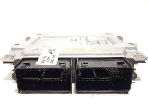Foto 3ª: Centralita Motor ECU Volvo S60 2.0 DIESEL CAT 150CV 110KW [D4204T9] (2015)