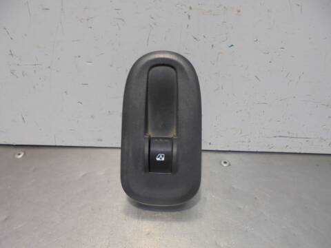 Botonera Elevalunas Nissan NV400 2.3 DCI DIESEL CAT 110CV 81KW