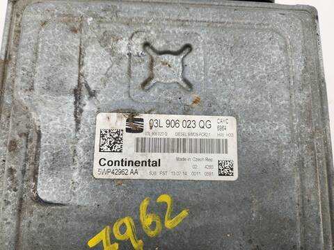 Foto 3ª: Centralita Motor ECU Seat Toledo STYLE 105CV 77KW [CAYC] (2015)