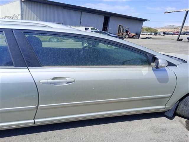 Puerta Delantera Derecha Toyota Avensis 1.8 SOL 129CV 95KW