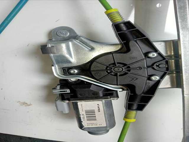 Foto 2ª: Elevalunas Eléctrico Delantero Derecho Citroen C3 ATTRACTION 1 HDI FAP 92CV (2009)