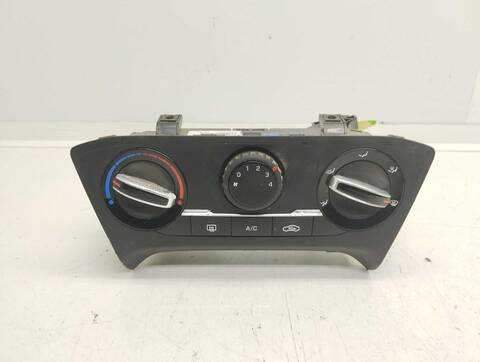 Mando Calefacción A. A. Hyundai i20 1.2 16V CAT 84CV 62KW