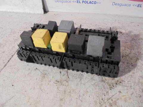 Caja Reles Fusibles Mercedes Clase A 140 A 180 CDI BLUEEFFICIENCY 176.012) 109CV 80KW