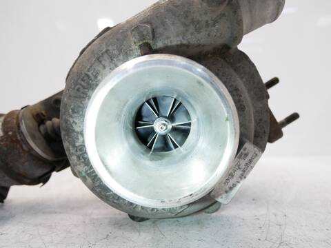 Foto 2ª: Turbocompresor Iveco Daily 211 CV 155KW [F1CFL4115 F1C] (2020)