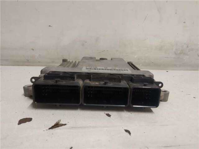 Foto 2ª: Centralita Motor ECU Dacia Dokker 1.5 AMBIANCE [1.5 LTR. - 66 KW DCI DIESEL FAP CAT]