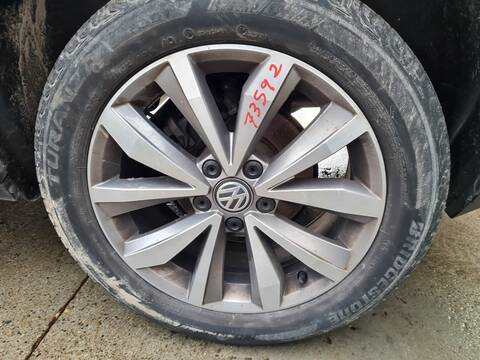 LLanta Chapa Volkswagen T-Roc ADVANCE 5P