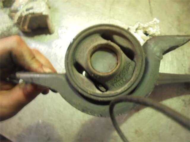 Foto 2ª: Brazo Suspension Delantero Izquierdo Ford Focus 1.8 TDCI [F9DA]