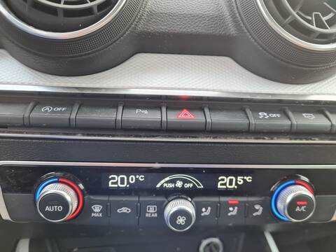 Foto 2ª: Mando Climatizador Audi Q2 30 TDI ADVANCED 116CV 85KW [DGT] (2020)