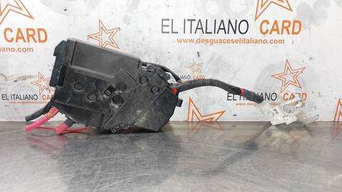 Caja Reles Fusibles Mercedes Clase A 140 A 200 177.087) 163CV 120KW