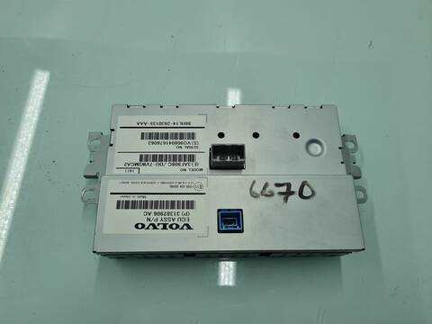 Foto 4ª: Pantalla Multifuncion Volvo V40 MOMENTUM 114CV 84KW [D4162T] (2015)