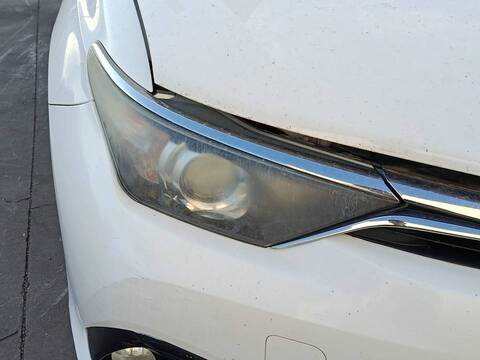 Faro Derecho Toyota Auris 2ZR