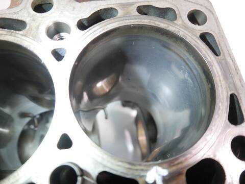 Foto 1ª: Bloque Motor Audi A4 136 CV 100KW [CJCB CJC] (2012)