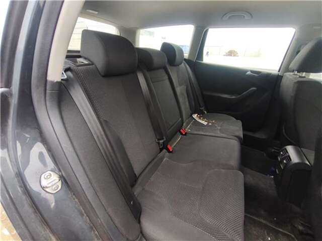 Asientos Traseros Volkswagen Passat 2.0 EDITION PLUS [2.0 LTR. - 103 KW TDI]