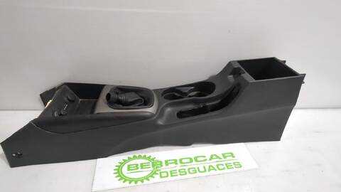 Foto 2ª: Consola Central Hyundai i30 1.6 CRDI 90CV [D4FB] (2007)