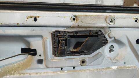 Foto 2ª: Puerta Delantera Izquierda Peugeot Partner COMBI PRO 69CV 51KW [WJY] (2004)