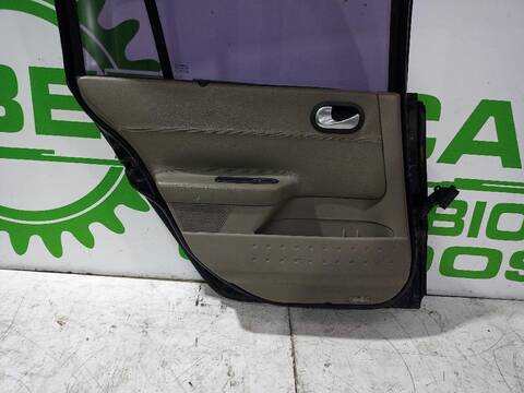Foto 3ª: Puerta Trasera Izquierda Renault Megane 1.9 DCI DIESEL 120CV [F9Q800] (2003)