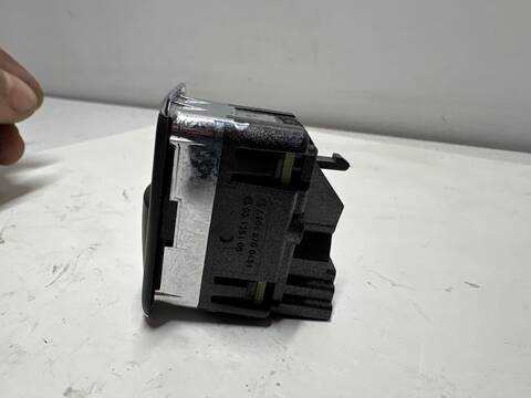 Foto 3ª: Botonera Elevalunas Mercedes Clase C 160 646811 BERLINA (2007)