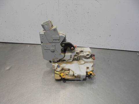 Cerradura Puerta Delantera Izquierda Nissan Primera 1.6 16V CAT BERLINA 99CV 73KW