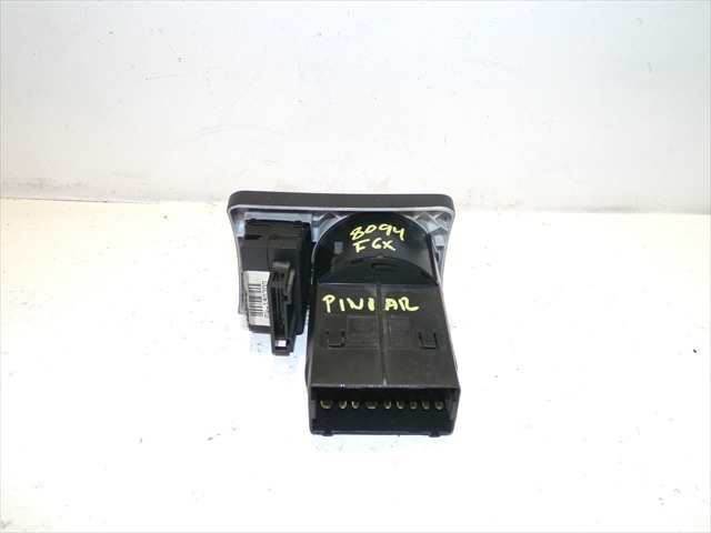 Foto 2ª: Mando Luces Audi A6 2.5 TDI 1997-2005 [AKE] (2001)