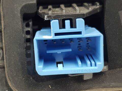 Foto 2ª: Piloto Trasero Central Audi Q8 50 TDI QUATTRO S LINE