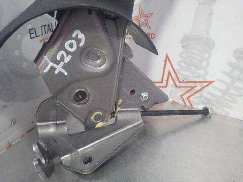 Foto 4ª: Freno de Mano Toyota Yaris HYBRID ACTIVE 101CV 74KW [1NZ] (2019)