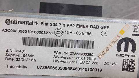 Foto 3ª: Sistema GPS Fiat 500 1.0 334.AXN1B) 120CV 88KW [55282151] (2019)