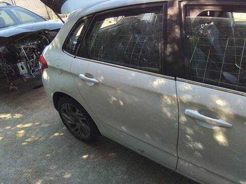 Foto 2ª: Puerta Trasera Derecha Citroen C4 1.6 HDI FAP 92CV 68KW [9H06] (2015)
