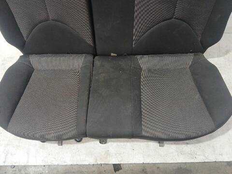 Foto 2ª: Asientos Traseros Kia Rio 1.5 CRDI 110CV [D4FA] (2005)