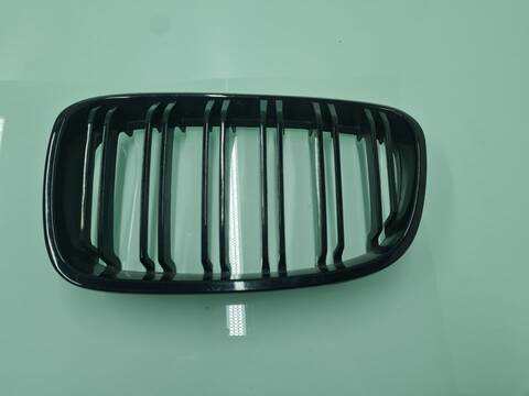Rejilla Delantera Bmw Serie 1 114 118D 143CV 105KW