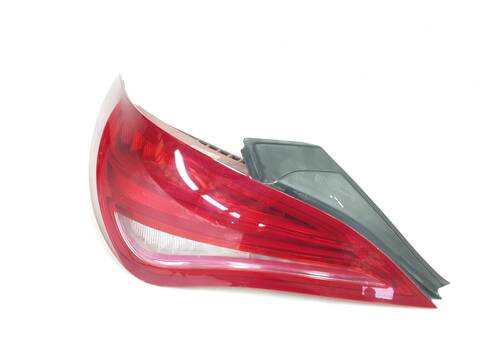 Foto 3ª: Piloto Trasero Izquierdo Mercedes Clase C 160 CLA 200 CDI 117.308) (2014)