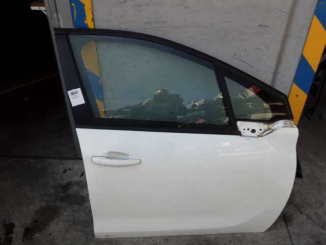 Puerta Delantera Derecha Peugeot 208 1.2 12V82CV 0CV