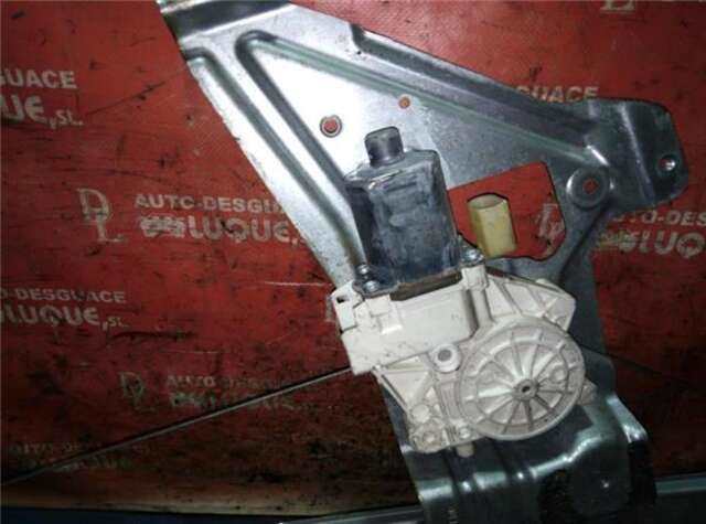 Foto 2ª: Elevalunas Eléctrico Delantero Derecho Mercedes Sprinter 216 (906.613) [M 271.951]
