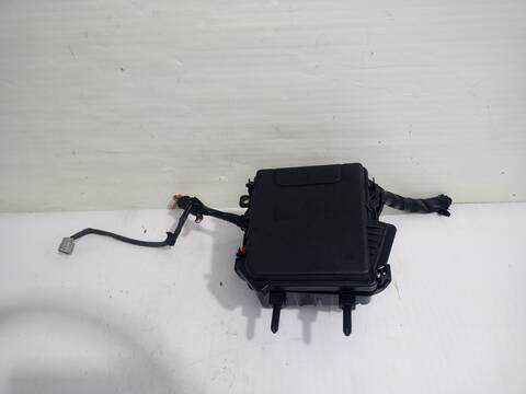 Caja Reles Fusibles Renault Megane D III BERLINA 5P DYNAMIQUE