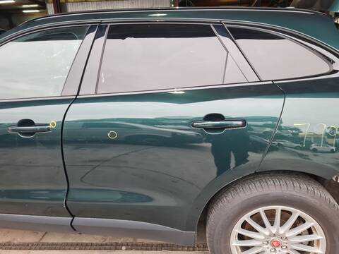 Puerta Trasera Izquierda Jaguar F Pace PRESTIGE AWD 250CV 184KW