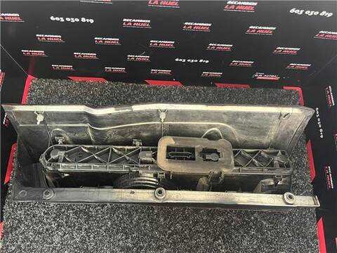 Foto 2ª: Piloto Trasero Izquierdo Volkswagen Crafter 35 FURGON BL TA FWD KW TDI 140CV 103KW