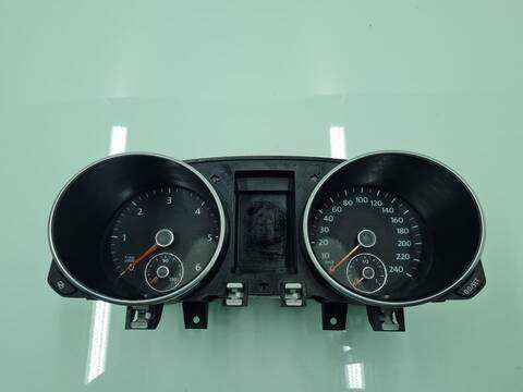 Cuadro de Instrumentos Volkswagen Golf 1.6 TDI DPF 105CV 77KW