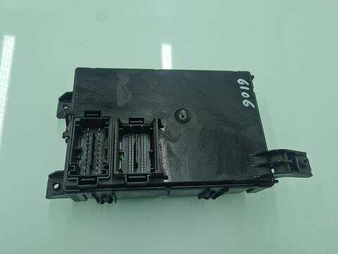 Foto 1ª: Caja Reles Fusibles Opel Corsa CATCH ME 75CV 55KW [A13DTC] (2011)