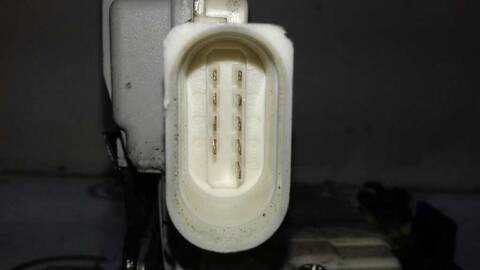 Foto 3ª: Cerradura Puerta Delantera Izquierda Audi A4 2.0 TDI AVANT 140CV 103KW [BRE] (2006)
